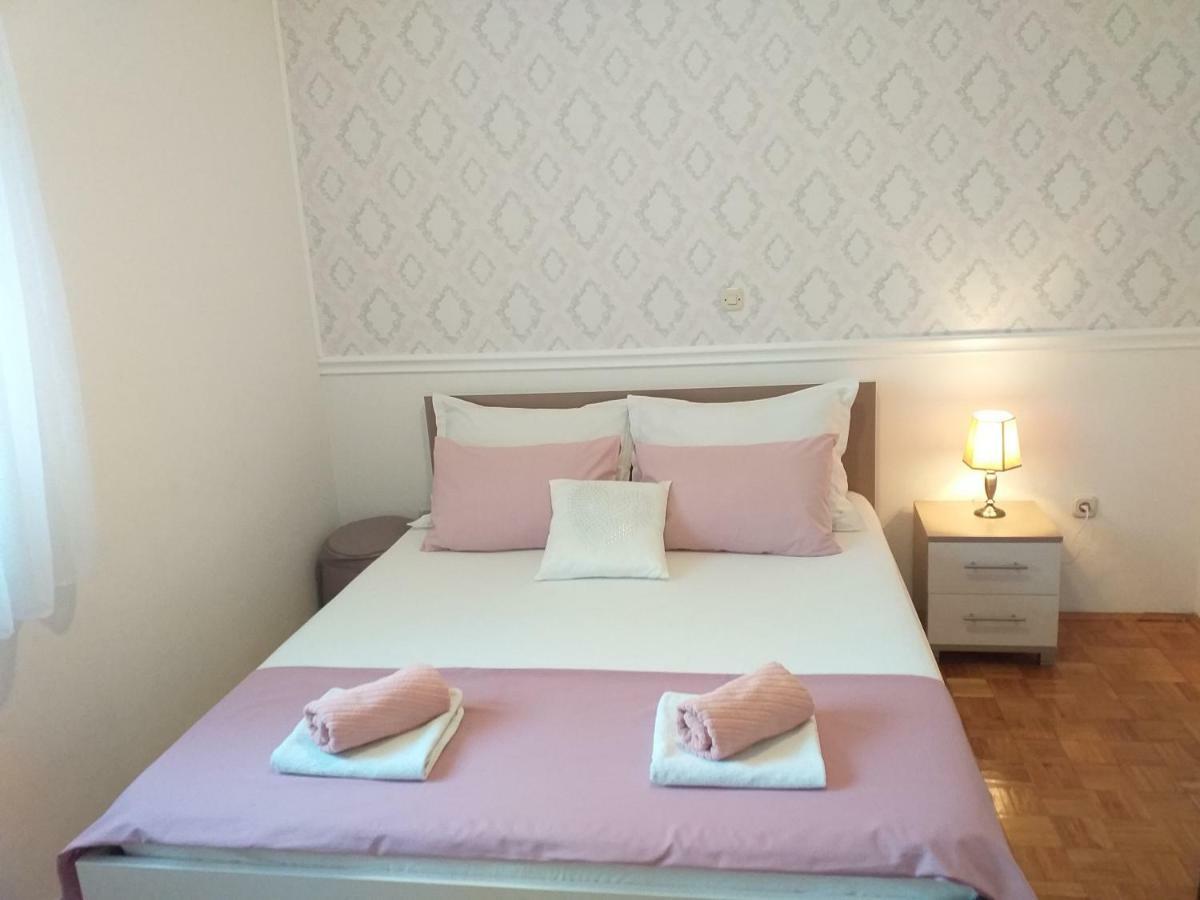 Apartman Jurilj Makarská Exteriér fotografie