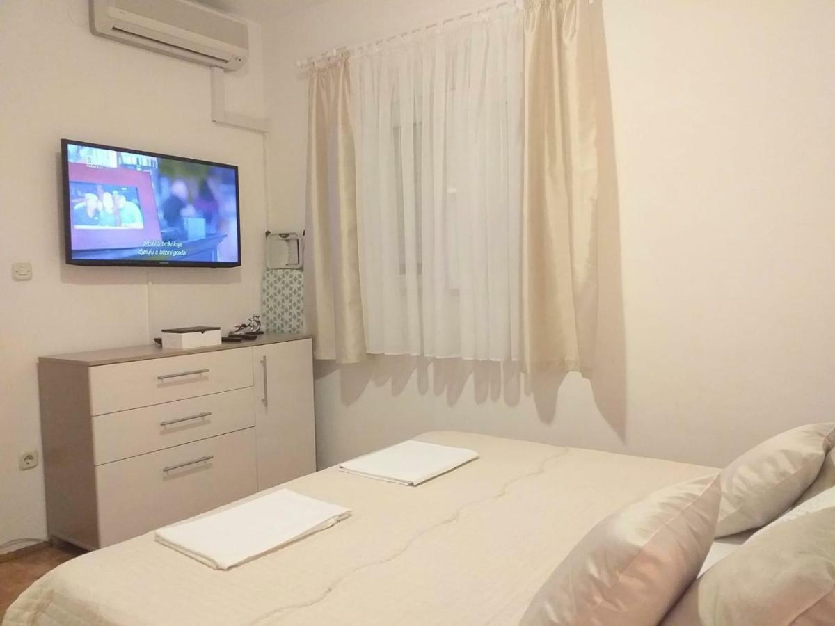 Apartman Jurilj Makarská Exteriér fotografie
